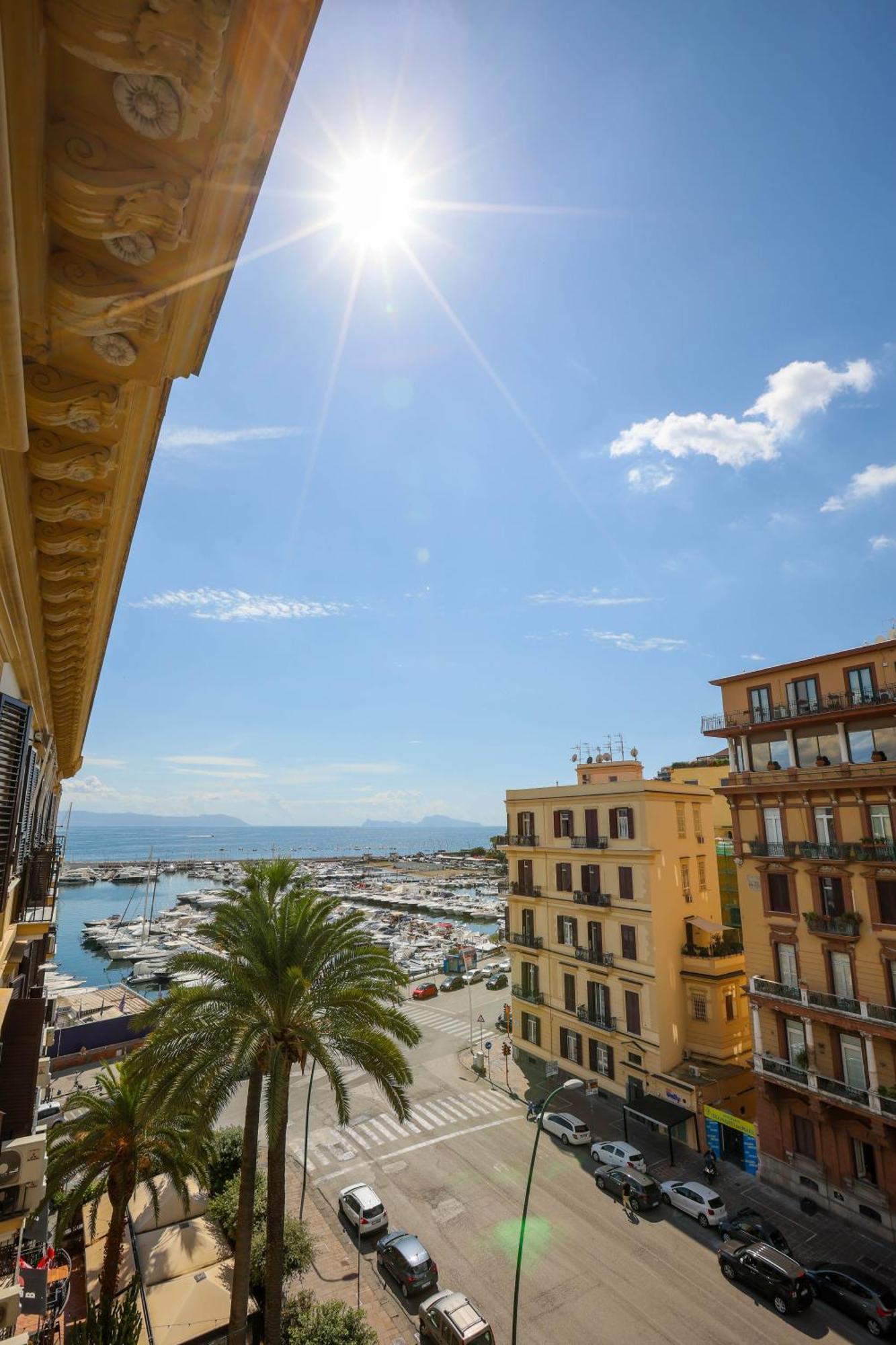 Lungomare Suite & Spa Naples Exterior photo