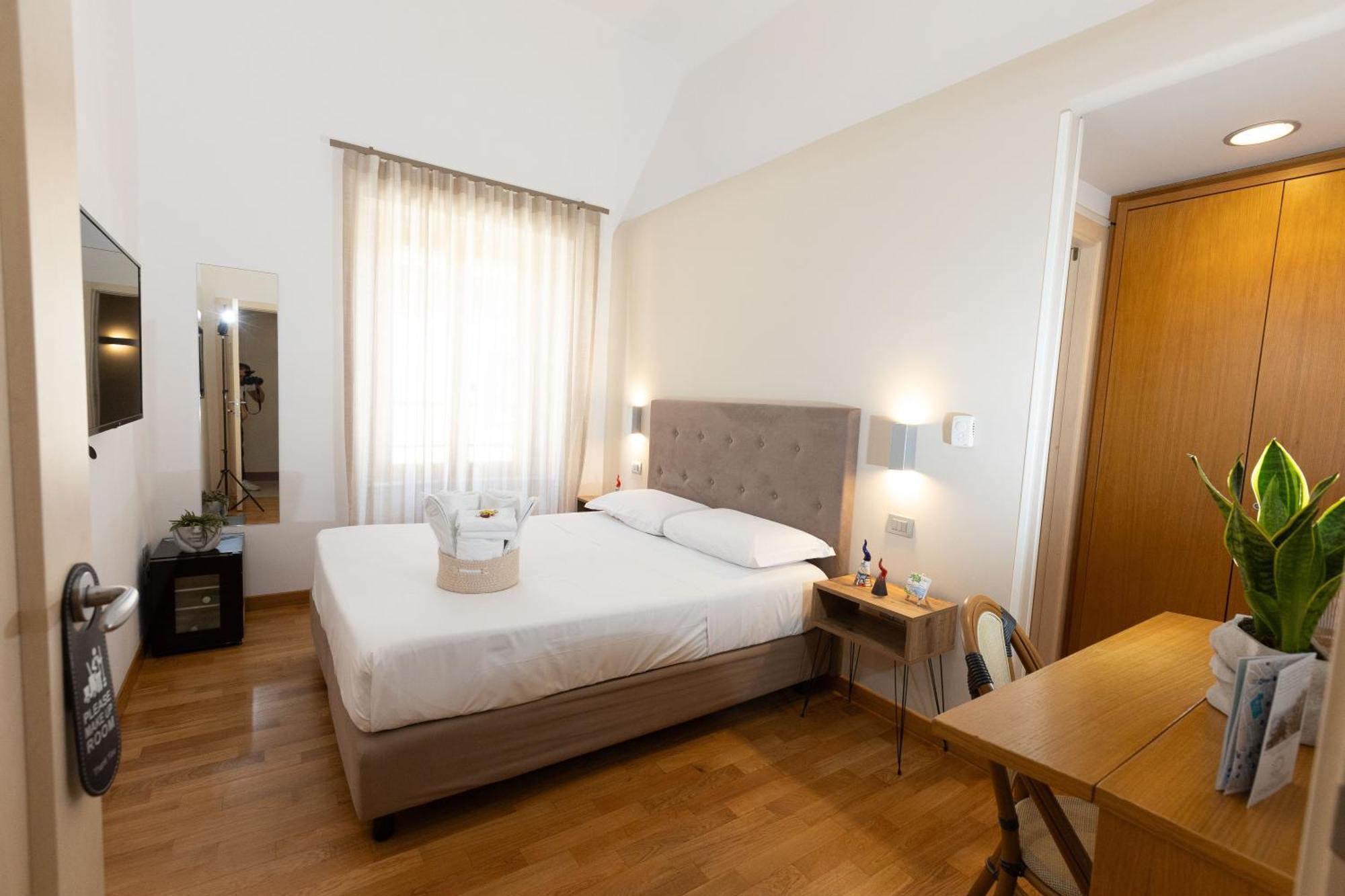 Lungomare Suite & Spa Naples Exterior photo