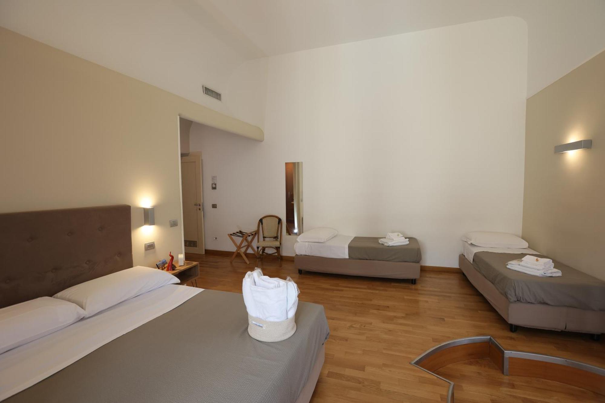Lungomare Suite & Spa Naples Exterior photo