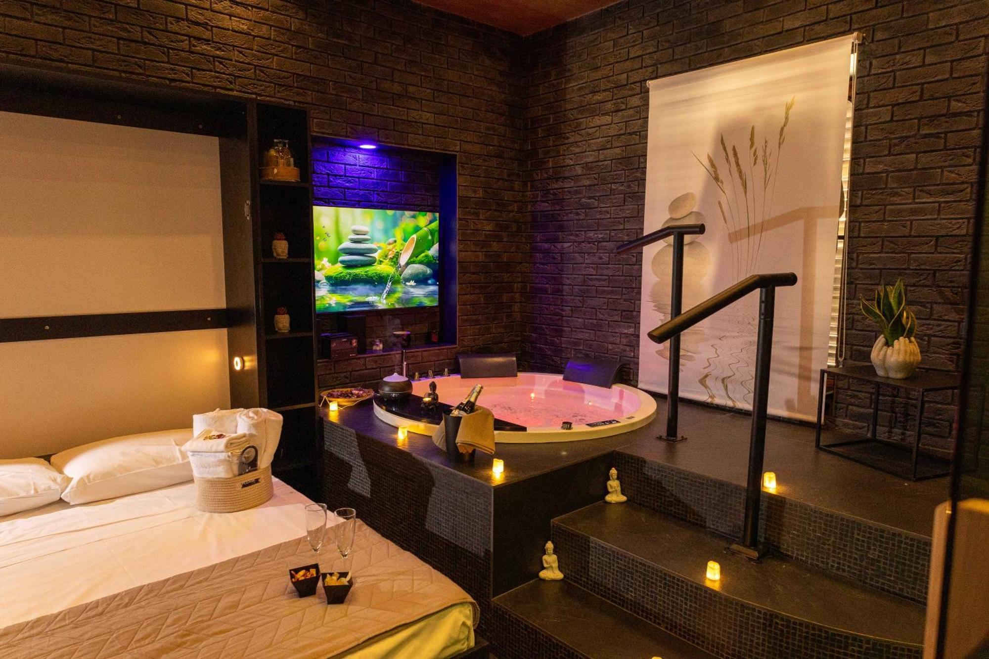 Lungomare Suite & Spa Naples Exterior photo