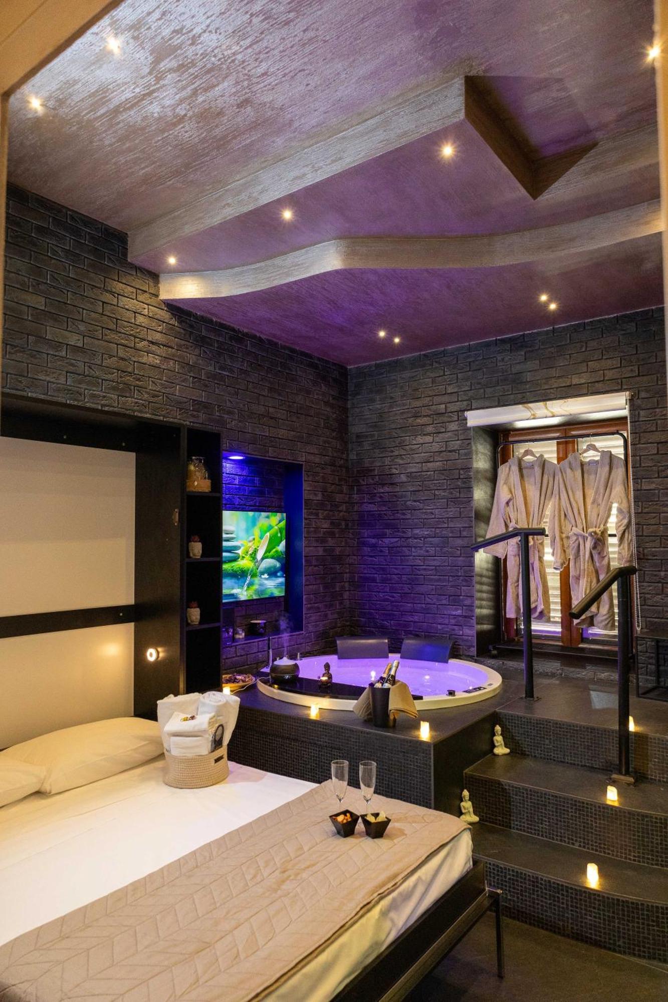 Lungomare Suite & Spa Naples Exterior photo
